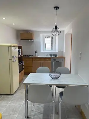 Cuisine ou kitchenette dans l'établissement Maison mitoyenne proche Cognac