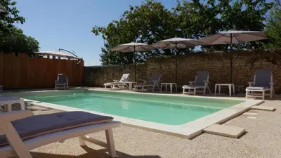 Piscine de l'établissement La Huppe - Chambre d'hote ou située à proximité