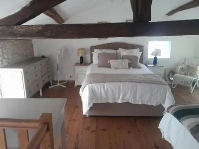 Un ou plusieurs lits dans un hébergement de l'établissement Character village house with private pool - Chez Sophie