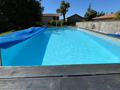 Piscine de l'établissement Character village house with private pool - Chez Sophie ou située à proximité