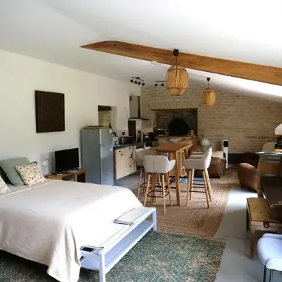 Gite in equestrian property