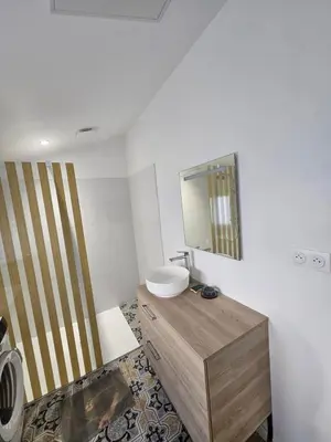 Plan de l'établissement Accueillant T2 avec terrasse privée