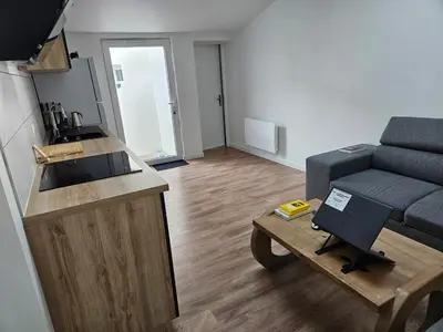 Cuisine ou kitchenette dans l'établissement Accueillant T2 avec terrasse privée