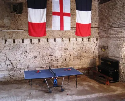 Tennis de table au sein de l'établissement Le Noisetier at Les Hiboux Gites ou à proximité