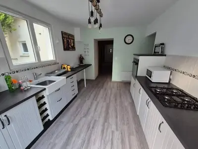 Cuisine ou kitchenette dans l'établissement Accesible countryside retreat with private garden and all modern facilities
