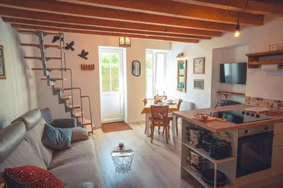 Cuisine ou kitchenette dans l'établissement Le Petit Gite du Roy