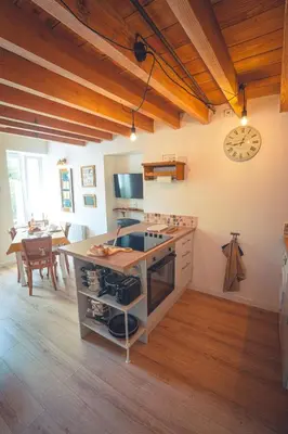 Cuisine ou kitchenette dans l'établissement Le Petit Gite du Roy