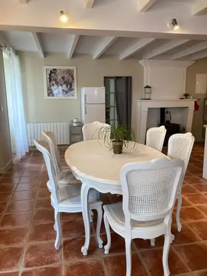 Cuisine ou kitchenette dans l'établissement Gîte des Vignes
