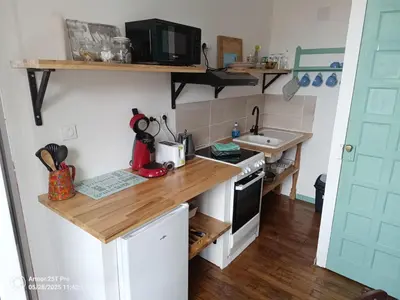 Cuisine ou kitchenette dans l'établissement Appartement 35m2 a l'étage ,1 lit double