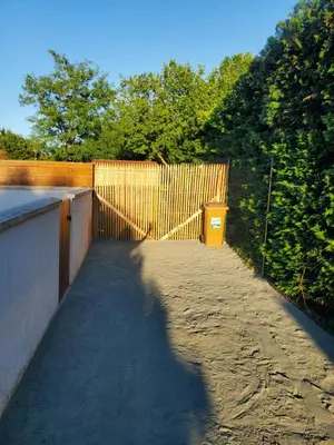 Plan de l'établissement Petite maison proche rivière