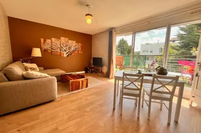 Coin salon dans l'établissement Apartment with terrace and pool