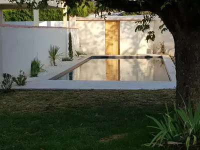 Piscine de l'établissement L'Olivière ou située à proximité