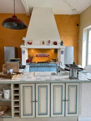 Cuisine ou kitchenette dans l'établissement Villa Meunière