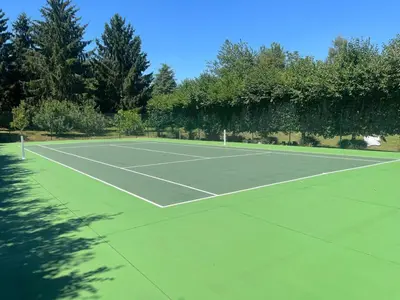 Tennis ou squash au sein de la maison de vacances ou à proximité