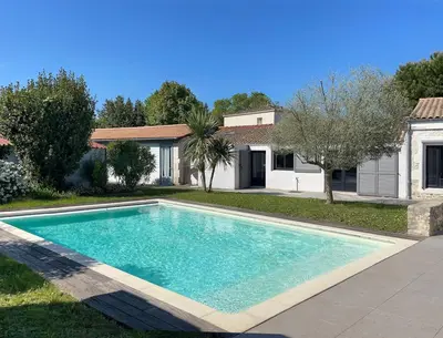 Piscine de l'établissement Maison de charme avec piscine, escapade, détente ou située à proximité