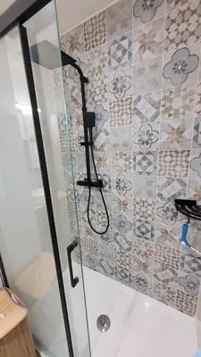 Salle de bains dans l'établissement Maison élégante entre Ré et Marais