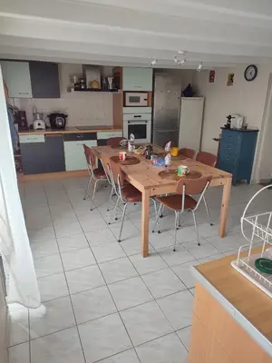 Cuisine ou kitchenette dans l'établissement Papillon de la peroterie