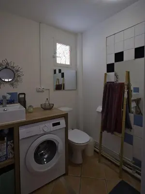 Salle de bains dans l'établissement Le refuge de la Fée - centre et plage