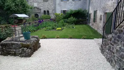 Jardin de l'établissement Escale Gâtine