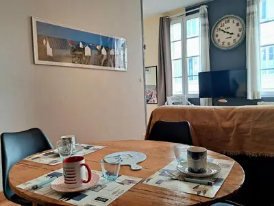 Télévision ou salle de divertissement dans l'établissement la marinière