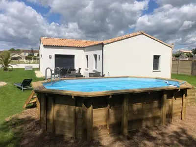 Piscine de l'établissement Les rudali NewPort ou située à proximité