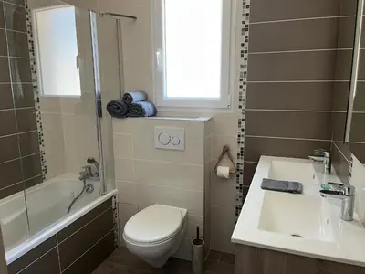 Salle de bains dans l'établissement chambre d'hotes Les 3 moineaux