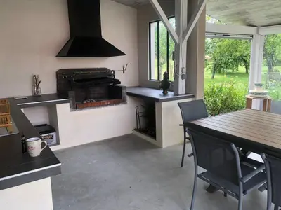Cuisine ou kitchenette dans l'établissement Le four à pain