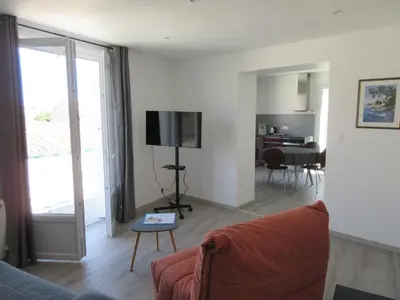 Télévision ou salle de divertissement dans l'établissement Appartement T2 emplacement idéal