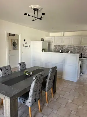 Cuisine ou kitchenette dans l'établissement Les Murmures du Thouet