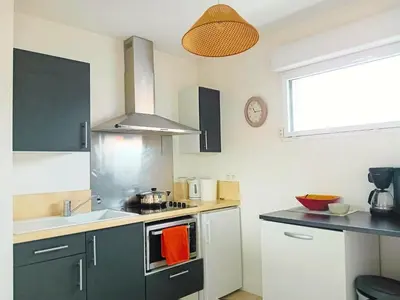 Cuisine ou kitchenette dans l'établissement Les lauriers1