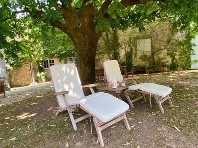 Jardin de l'établissement Le Domaine des Tilleuls