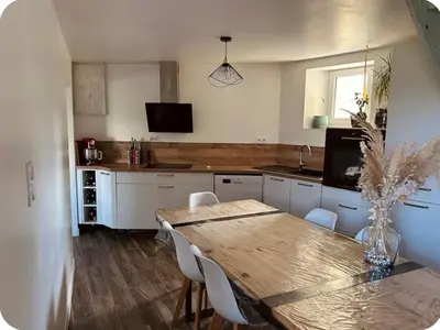 Cuisine ou kitchenette dans l'établissement Charmante maison de campagne