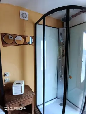 Salle de bains dans l'établissement La Haute Brunie
