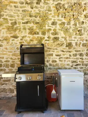 Cuisine ou kitchenette dans l'établissement Le Bastion