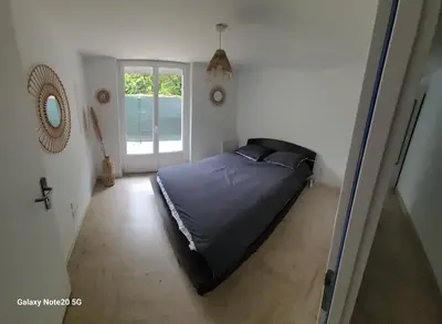 Un ou plusieurs lits dans un hébergement de l'établissement Logement Douce évasion
