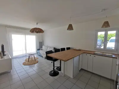 Cuisine ou kitchenette dans l'établissement T1 bord de mer