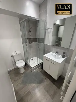 Salle de bains dans l'établissement Sur le balcon des halles
