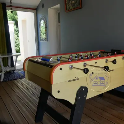 Billard dans l'établissement L'Enclos de La Grande Flûte