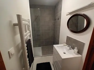 Salle de bains dans l'établissement Gite medieval St Jacques