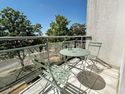 Balcon ou terrasse dans l'établissement T2 balcon et parking à 10 min du centre