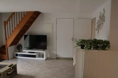 Télévision ou salle de divertissement dans l'établissement Maison confortable 4 personnes - 2 chambres - Espaces partagés
