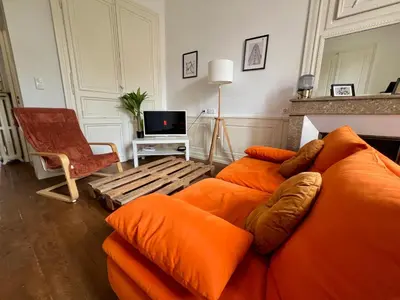 Coin salon dans l'établissement Magnifique T3 en plein centre ville de Poitiers