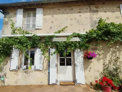 Jardin de l'établissement Chambre d'hôte de Rochette