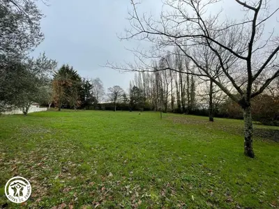 Jardin de l'établissement Maison rénovée proche du Rocher de Cheffois avec Wifi - FR-1-426-587