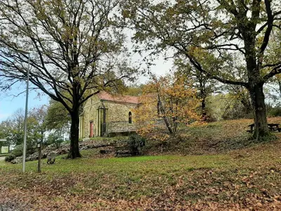 Jardin de l'établissement Maison rénovée proche du Rocher de Cheffois avec Wifi - FR-1-426-587