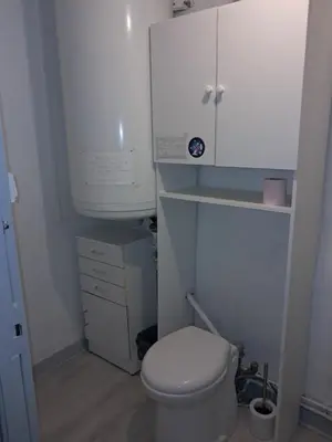 Salle de bains dans l'établissement Petite maison de bourg