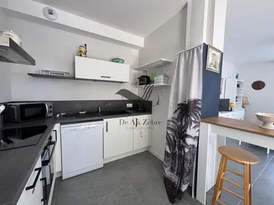 Cuisine ou kitchenette dans l'établissement Maison Beauséjour