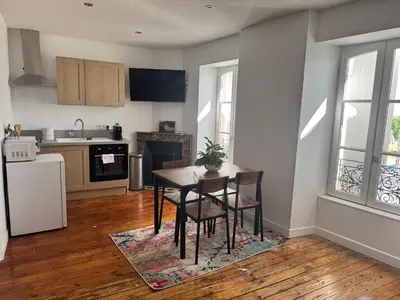 Cuisine ou kitchenette dans l'établissement STUDIO 2 face au donjon
