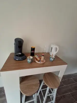 Plateau bouilloire dans l'établissement Chambre suite avec terrasse