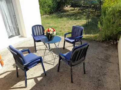 Jardin de l'établissement POITIERS Séjour